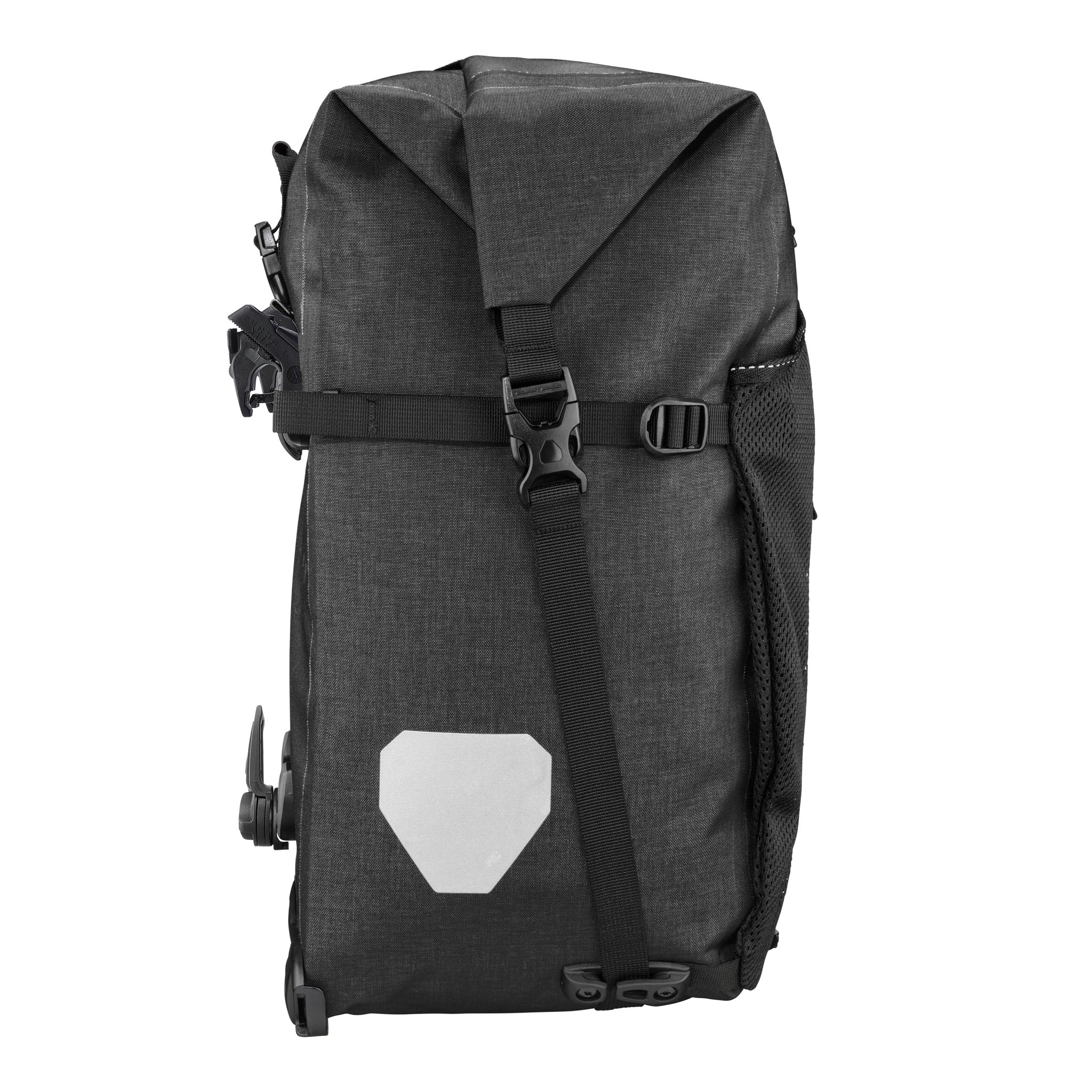 Vista laterale di ORTLIEB Back-Roller XL Plus QL2.2 in granite - black con elemento riflettente e chiusura arrotolata